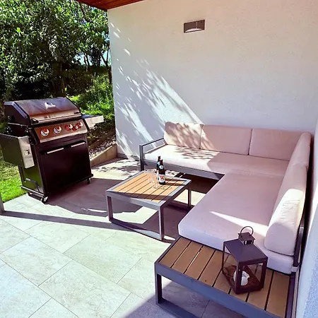 Apartment Seehaus 22- House With Private