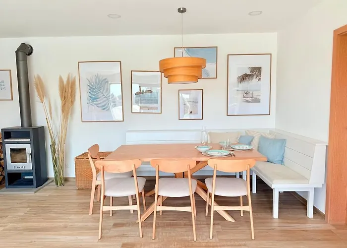 Seehaus 22- House With Private Apartment