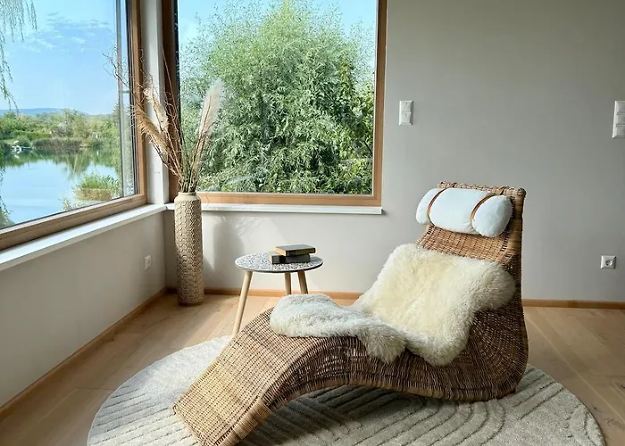 Seehaus 22- House With Private Grafenworth