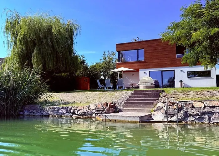 Seehaus 22- House With Private Grafenworth